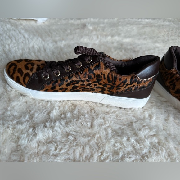 Leopard Print Women's Sneakers - Picture 4 of 9